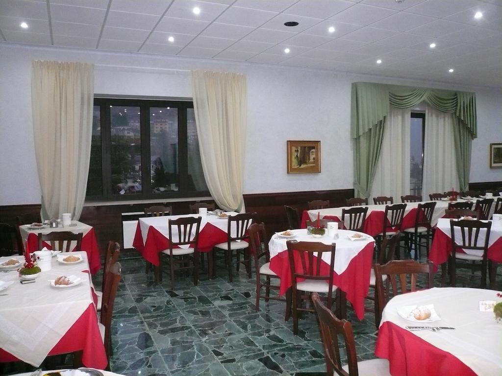 Albergo Belvedere Scanno Buitenkant foto